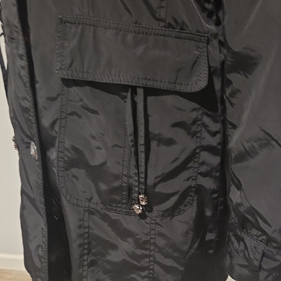 Chic Black Fur-Trimmed Trench Coat - Picture 8 of 14